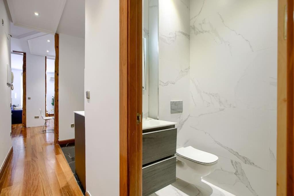 Cozy Flat In The Center Of Madrid-Comend-3-De Exterior foto